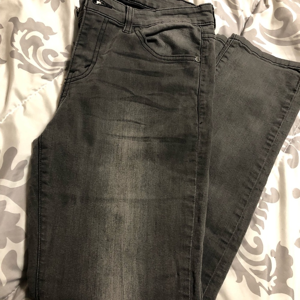 Levi’s Mid Rise Skinny Jeans